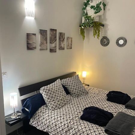 Chambre Agreable Avec Jacuzzi Марсель Екстер'єр фото