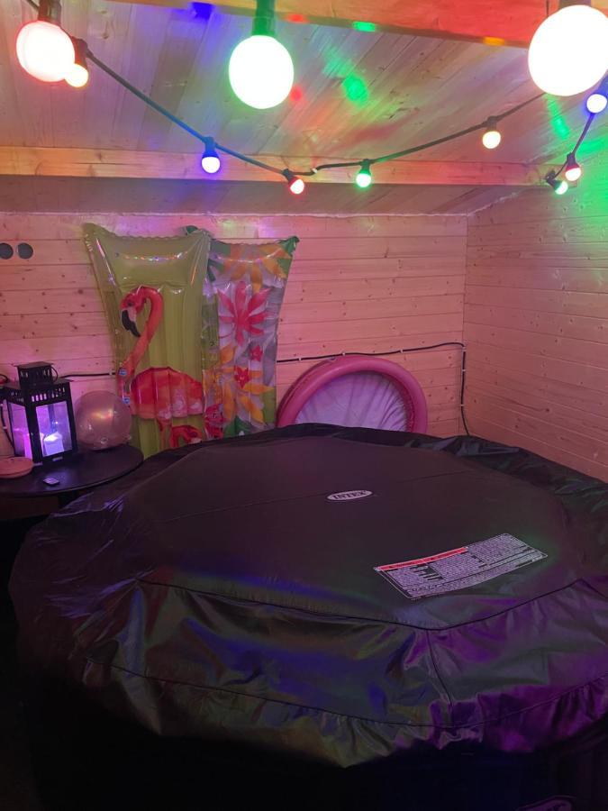 Chambre Agreable Avec Jacuzzi Марсель Екстер'єр фото