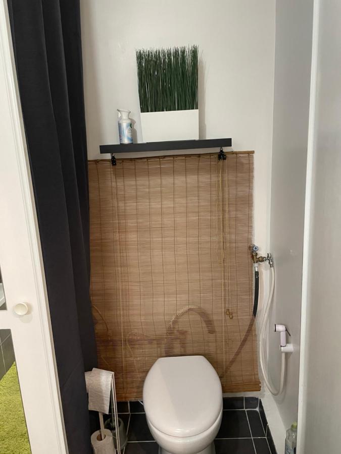 Chambre Agreable Avec Jacuzzi Марсель Екстер'єр фото